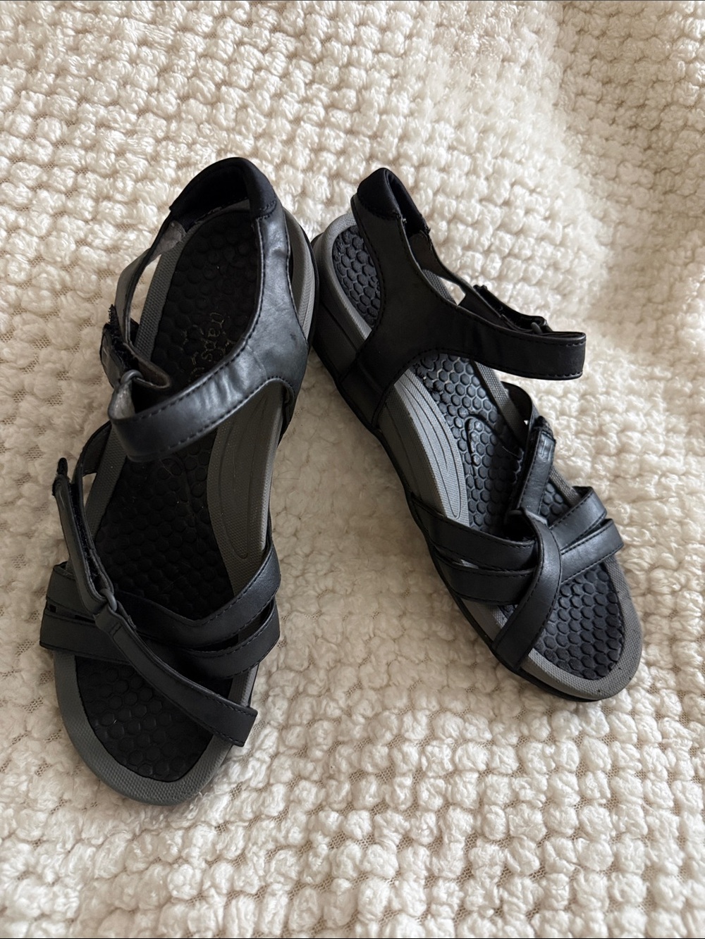 Women’s 8 Baretraps Danny Black Sport Sandals Arch Support Shock Absorbing